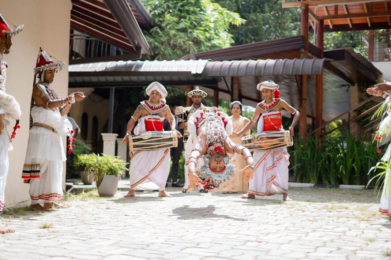 Udf Nature Villa แคนดี้ ภายนอก รูปภาพ